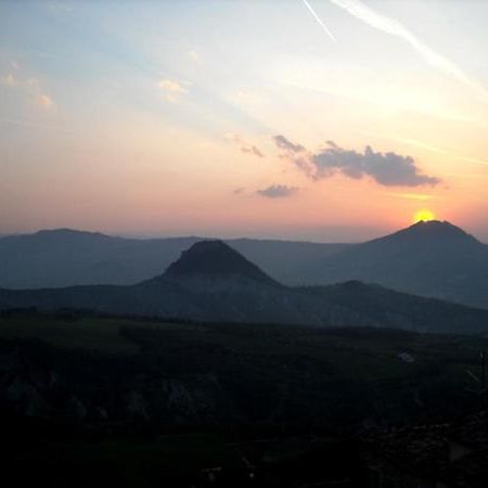 Affittacamere Arcobaleno San Leo Dış mekan fotoğraf